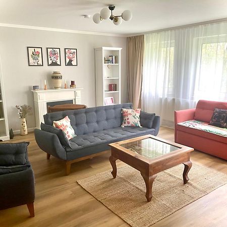 Apartment By The Park, For Bike Lovers 알스펠트 외부 사진